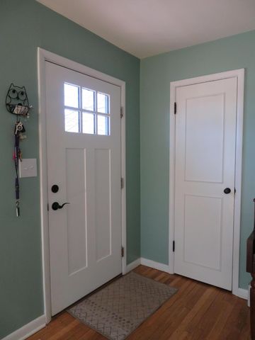 1705 E Latoka Street, Springfield, MO 65804