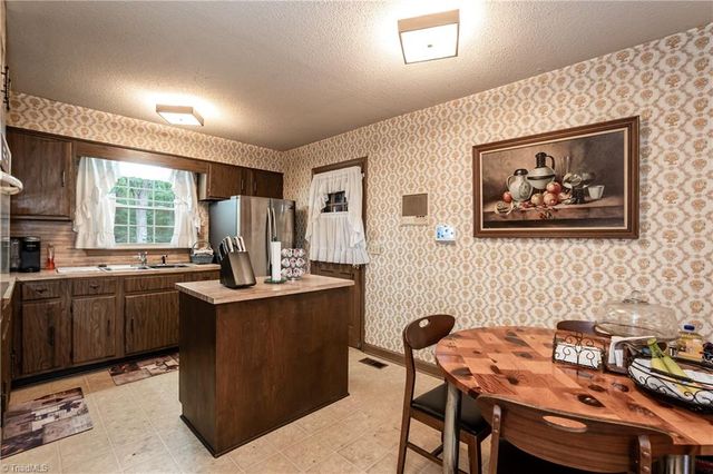 221 Obie Drive, Durham, NC 27713