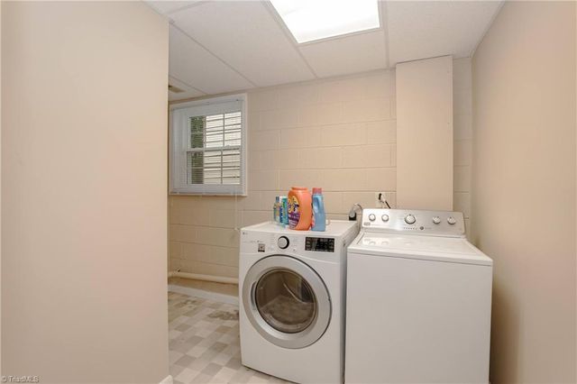 221 Obie Drive, Durham, NC 27713