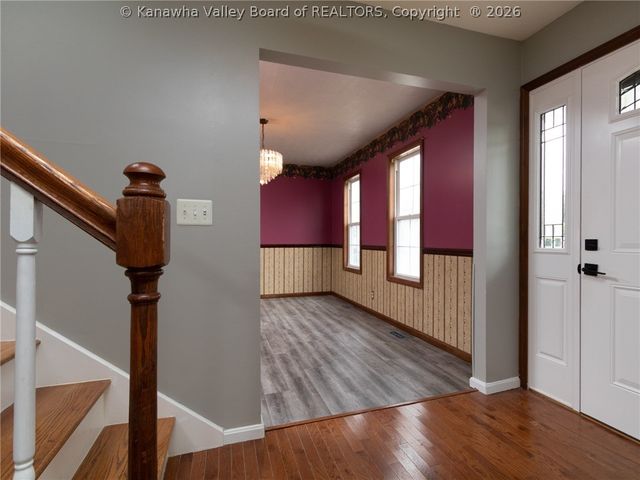 301 Lower Overlook Drive, Hurricane, WV 25526