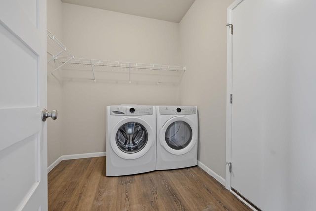 712 Cozy Farm Road, Waunakee, WI 53597