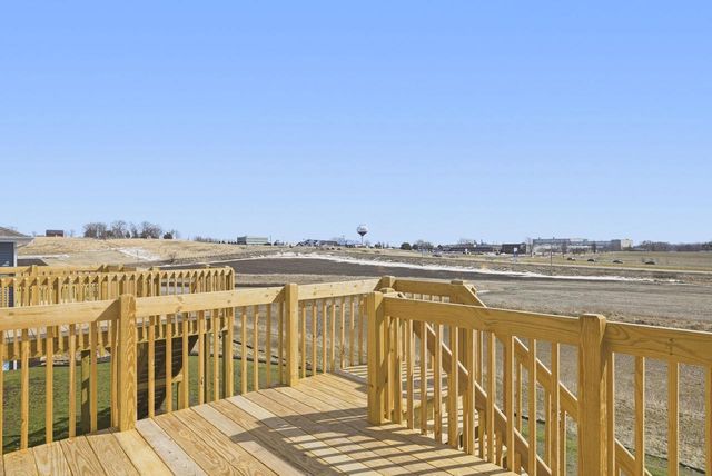 712 Cozy Farm Road, Waunakee, WI 53597