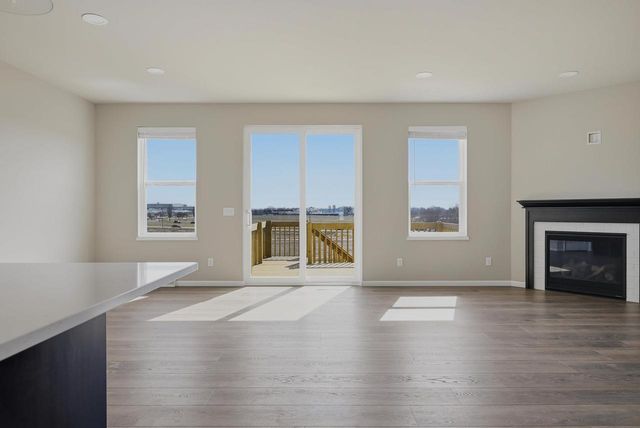 712 Cozy Farm Road, Waunakee, WI 53597