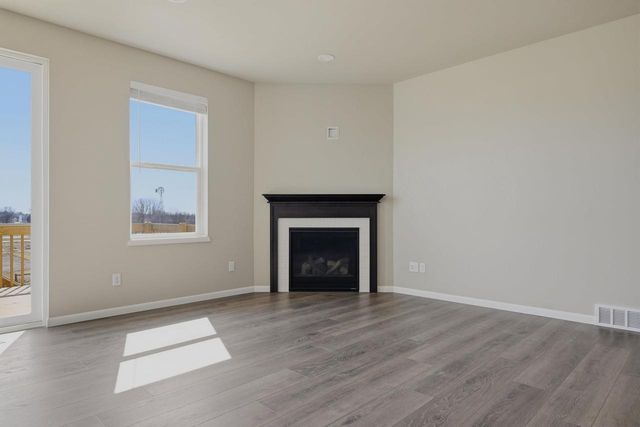 712 Cozy Farm Road, Waunakee, WI 53597