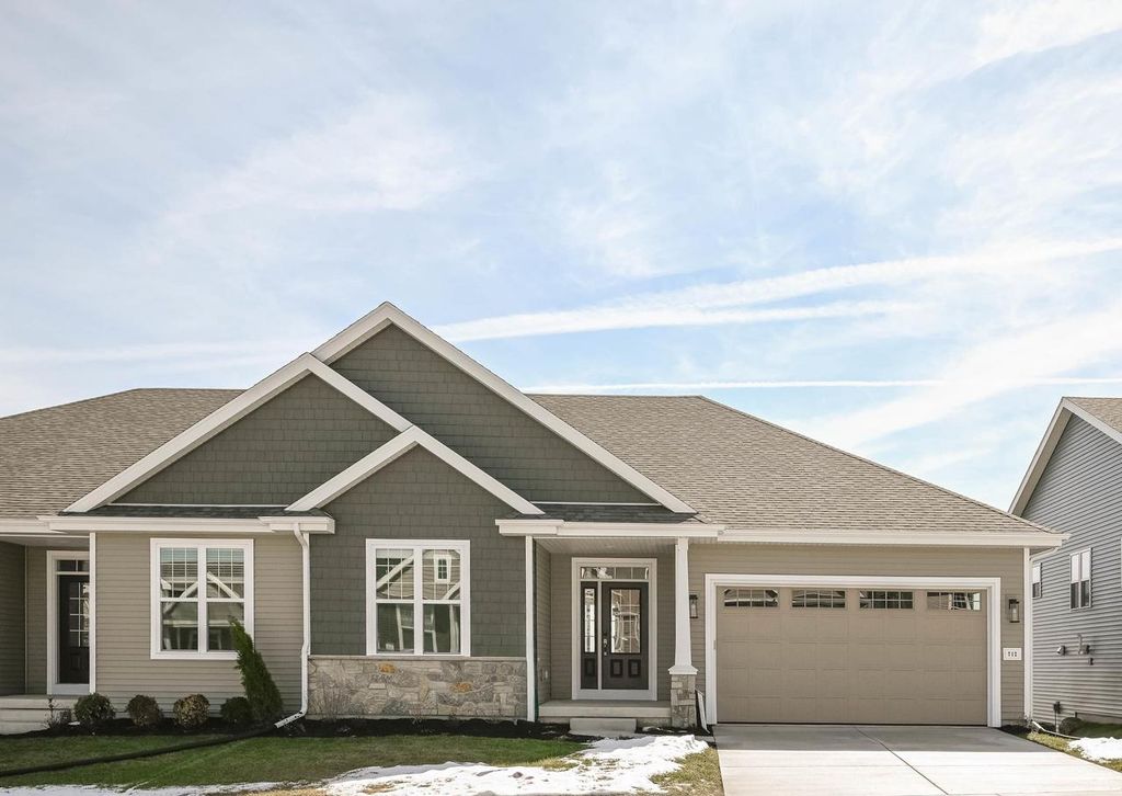 712 Cozy Farm Road, Waunakee, WI 53597