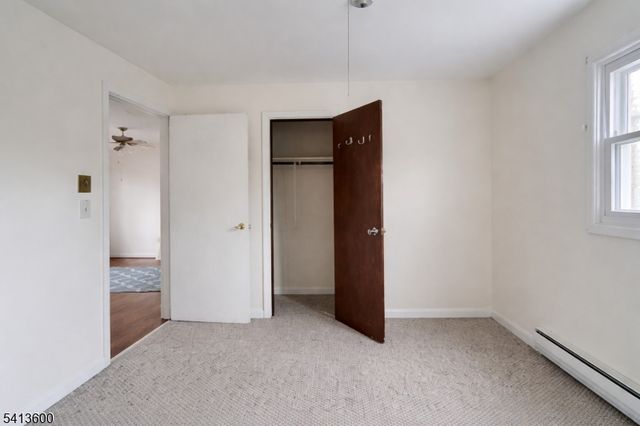 329 Elmira Trl, Hopatcong Boro, NJ 07843