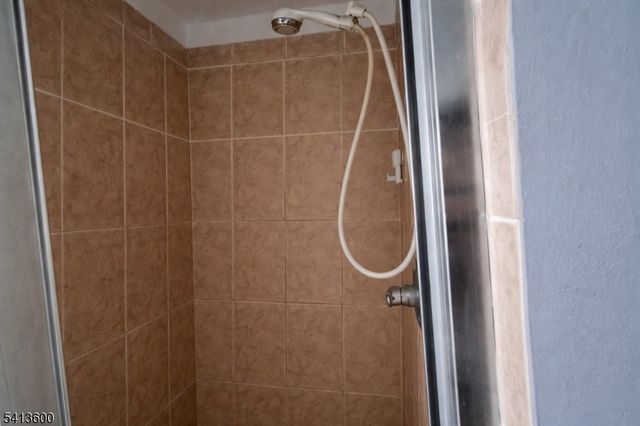 329 Elmira Trl, Hopatcong Boro, NJ 07843