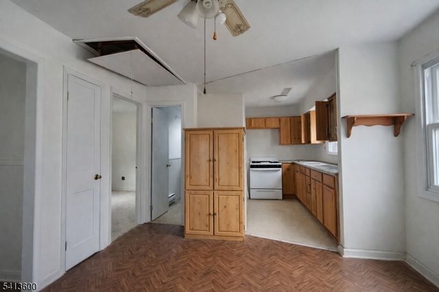 329 Elmira Trl, Hopatcong Boro, NJ 07843