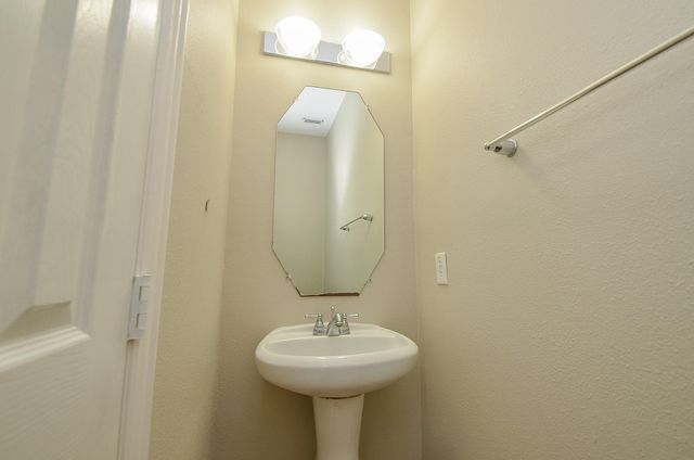 902 Aqua Vista Lane, Rosenberg, TX 77469