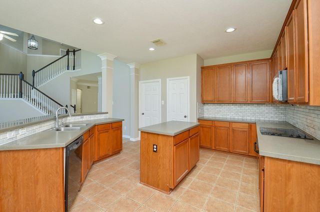 902 Aqua Vista Lane, Rosenberg, TX 77469