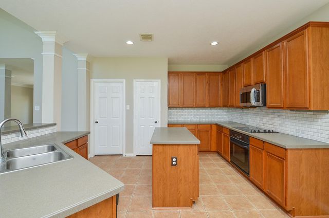 902 Aqua Vista Lane, Rosenberg, TX 77469