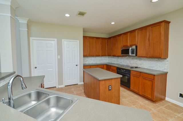 902 Aqua Vista Lane, Rosenberg, TX 77469