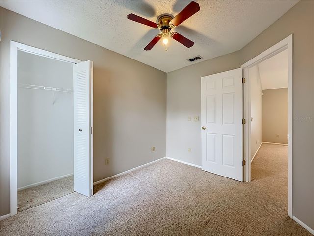 2943 ROUNDABOUT LANE, Orlando, FL 32818