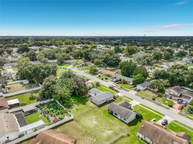2943 ROUNDABOUT LANE, Orlando, FL 32818