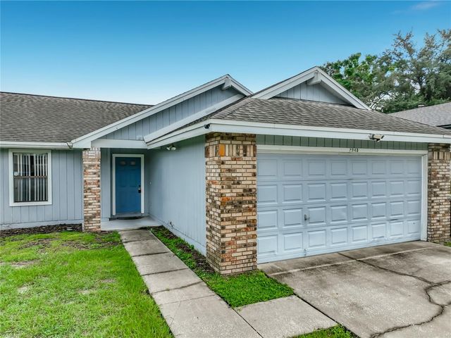 2943 ROUNDABOUT LANE, Orlando, FL 32818