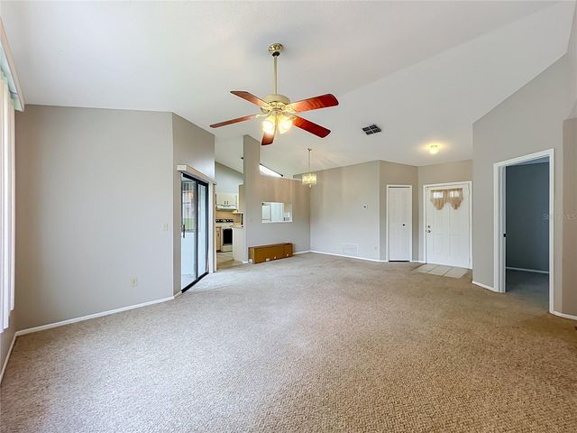 2943 ROUNDABOUT LANE, Orlando, FL 32818
