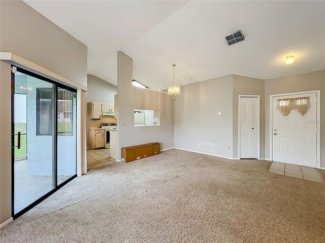 2943 ROUNDABOUT LANE, Orlando, FL 32818