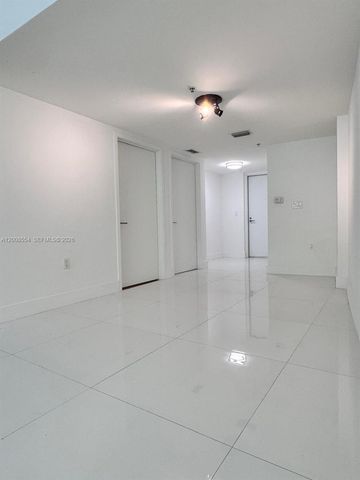 6620 Indian Creek Dr 114, Miami, FL 33141