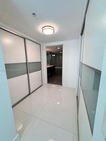 6620 Indian Creek Dr 114, Miami, FL 33141