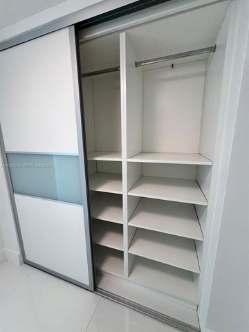 6620 Indian Creek Dr 114, Miami, FL 33141