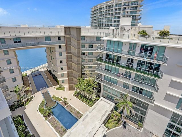 6620 Indian Creek Dr 114, Miami, FL 33141