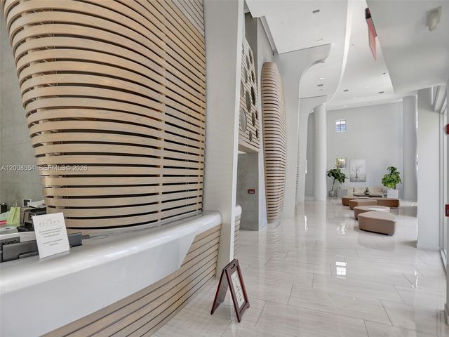 6620 Indian Creek Dr 114, Miami, FL 33141