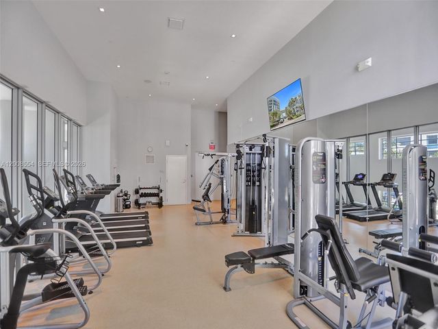 6620 Indian Creek Dr 114, Miami, FL 33141