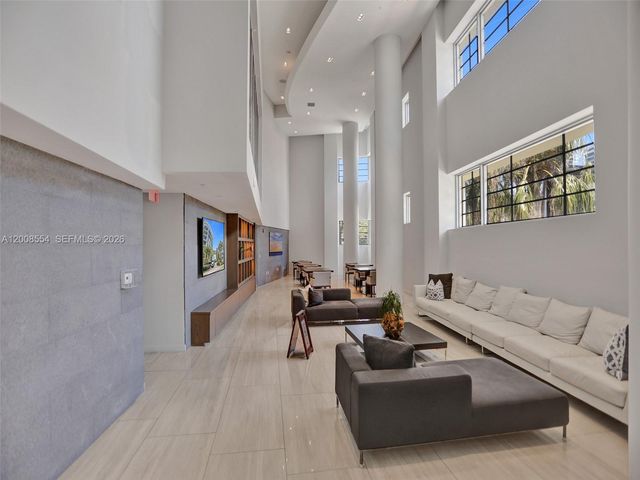 6620 Indian Creek Dr 114, Miami, FL 33141