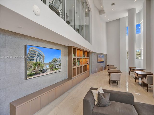 6620 Indian Creek Dr 114, Miami, FL 33141