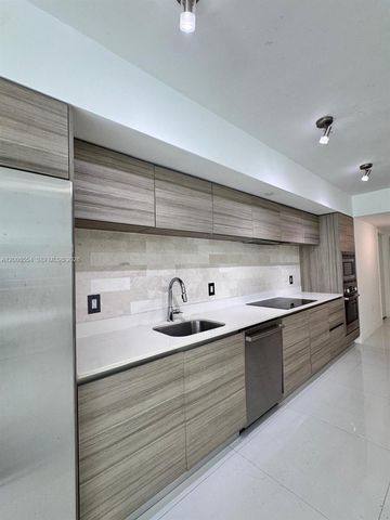 6620 Indian Creek Dr 114, Miami, FL 33141