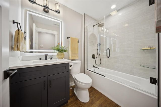 3031 Oak park Avenue, Berwyn, IL 60402