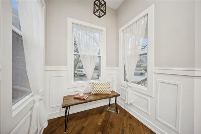 3031 Oak park Avenue, Berwyn, IL 60402