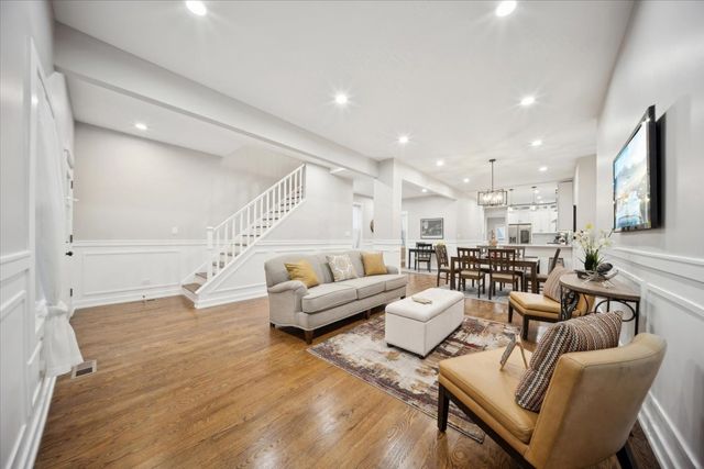 3031 Oak park Avenue, Berwyn, IL 60402