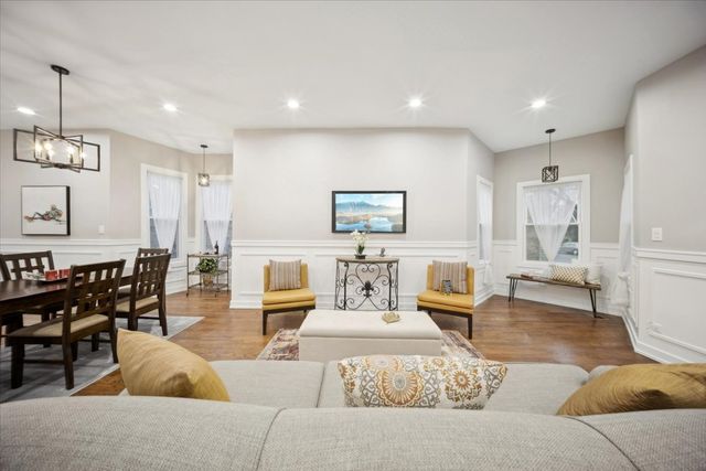 3031 Oak park Avenue, Berwyn, IL 60402