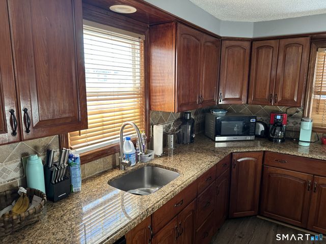 45 Swampscott Street, West Haven, CT 06516