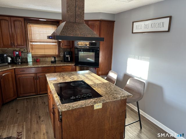 45 Swampscott Street, West Haven, CT 06516