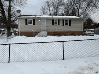 45 Swampscott Street, West Haven, CT 06516