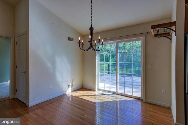 112 COMMODORE DR, Bainbridge, PA 17502