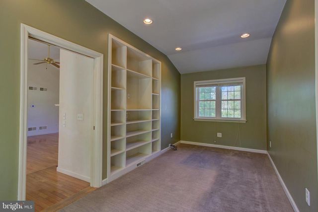 112 COMMODORE DR, Bainbridge, PA 17502