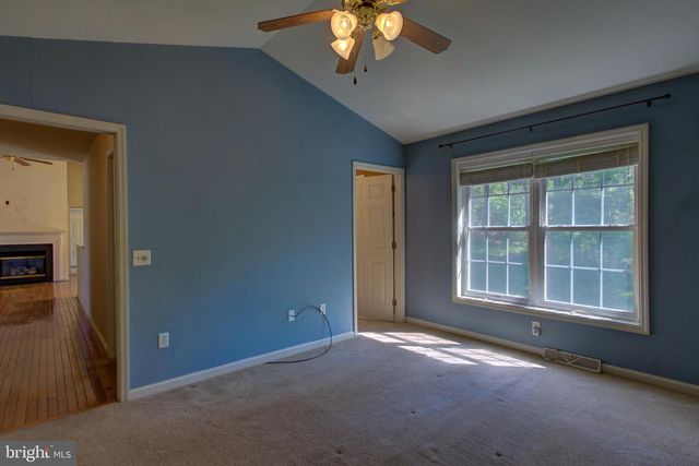 112 COMMODORE DR, Bainbridge, PA 17502