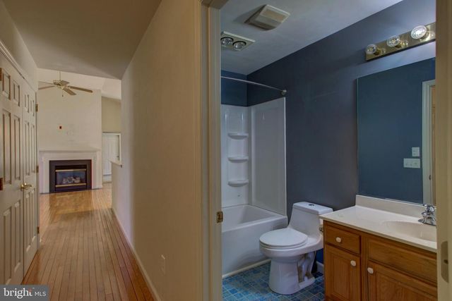 112 COMMODORE DR, Bainbridge, PA 17502