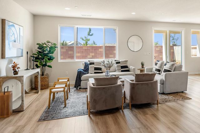 4156 Aura Way, Rancho Cordova, CA 95742