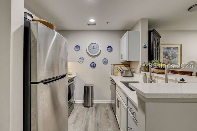70 Helmsman Way Apt 1418, Hilton Head Island, SC 29928