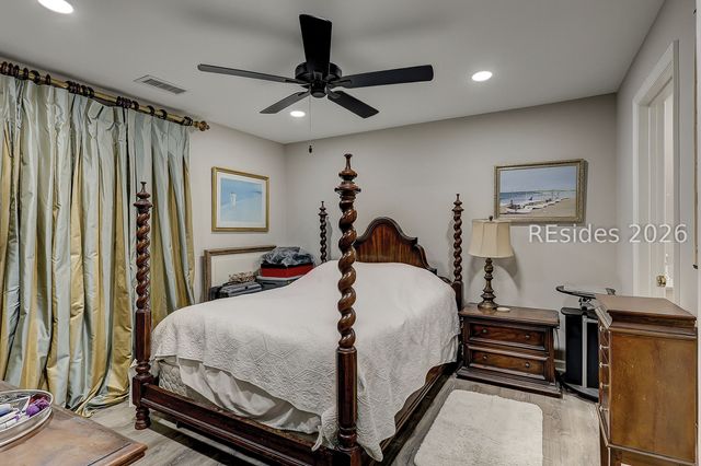 70 Helmsman Way Apt 1418, Hilton Head Island, SC 29928