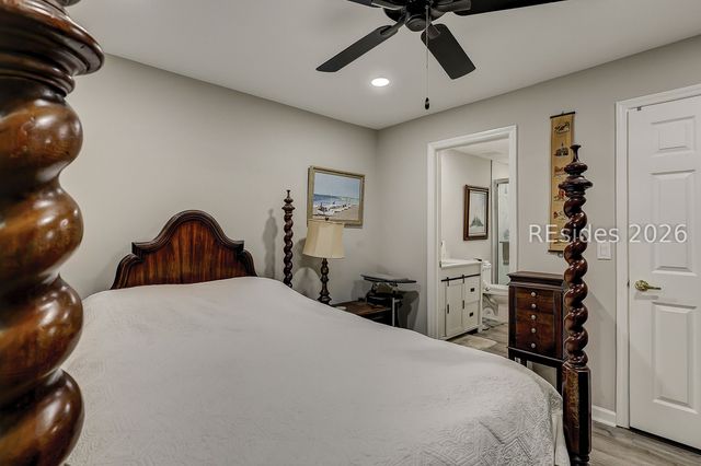 70 Helmsman Way Apt 1418, Hilton Head Island, SC 29928