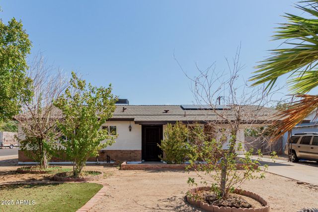 2901 W CORRINE Drive, Phoenix, AZ 85029