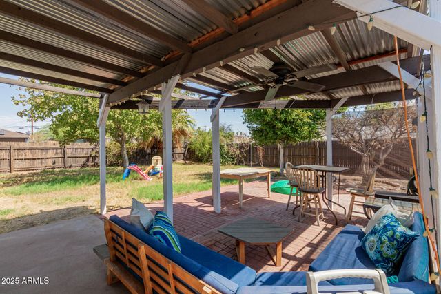 2901 W CORRINE Drive, Phoenix, AZ 85029