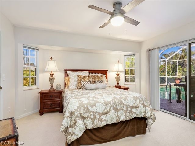 2033 Teagarden LN, Naples, FL 34110