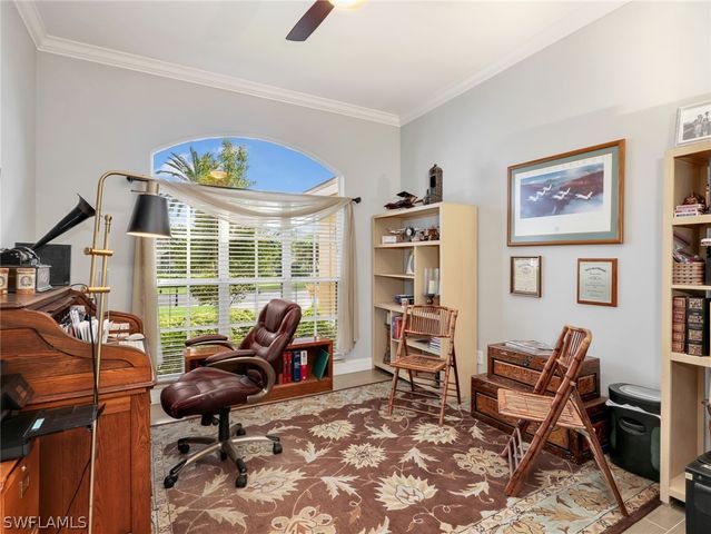 2033 Teagarden LN, Naples, FL 34110