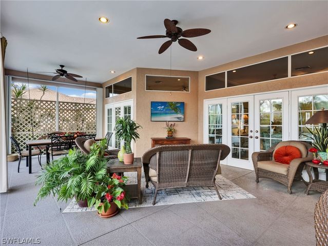 2033 Teagarden LN, Naples, FL 34110